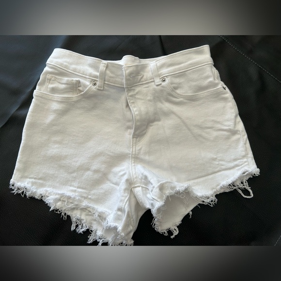 Levi's White Frayed Hem Jean Shorts - Picture 1 of 3